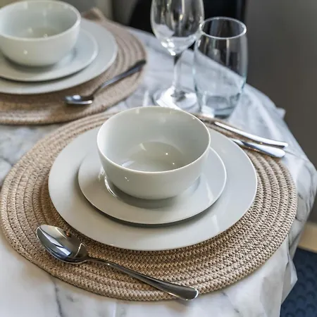 Elegant Flat - Sleeps 8 - Highrise View Centre