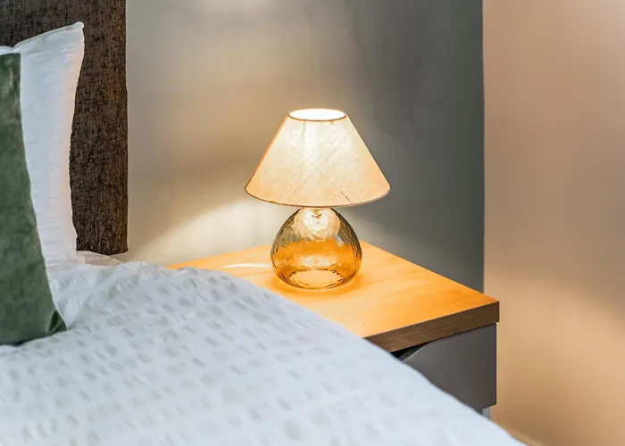 Apartamento Elegant Flat - Sleeps 8 - Highrise View Centre