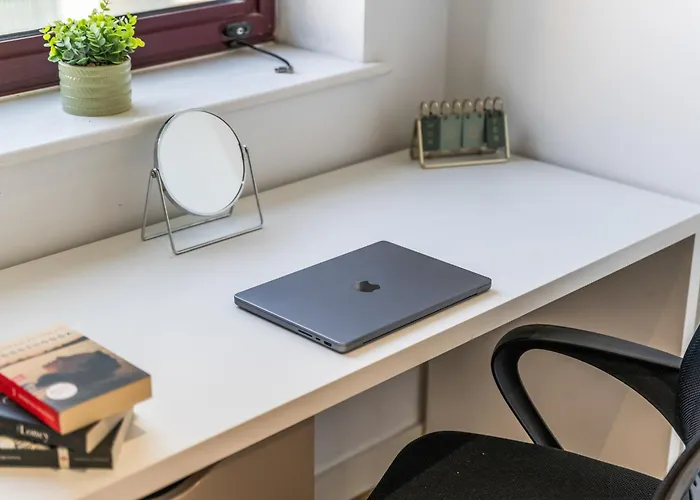 Apartamento Elegant Flat - Sleeps 8 - Highrise View Centre