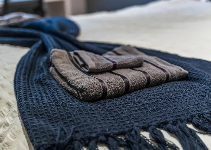 Apartamento Elegant Flat - Sleeps 8 - Highrise View Centre *