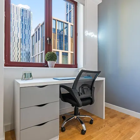 Elegant Flat - Sleeps 8 - Highrise View Centre * 利兹